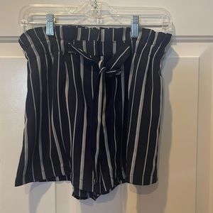 Forever 21 size Medium shorts